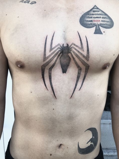 Spider Man Symbol Tattoo, Spider Man Logo Tattoo, Spiderman Chest Tattoo, Spider Man Tattoos, Spider Man Tattoo, Tattoo Spider, Spiderman Tattoo, Neck Tattoo For Guys, Back Tattoos For Guys