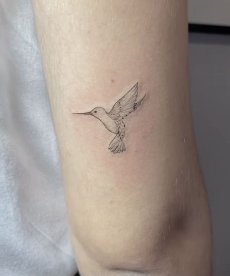 Hummingbird Tattoo Minimalist, Minimalist Hummingbird Tattoo, Dainty Hummingbird Tattoo, Fine Line Hummingbird Tattoo, Hummingbird Meaning, Jasmine Tattoo, Inside Of Arm Tattoo, Small Chest Tattoos, Boho Tattoos