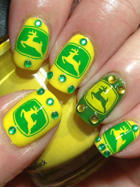 John Deere nails. One of the most perfect nail designs for Iowa lol John Deere Nails, Country Girl Nails, Deer Nails, Camo Nails, Country Nails, Green Nail Polish, Green Nail, Girls Nails, Creative Nails