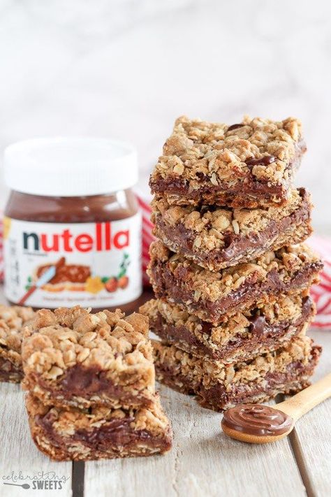 Nutella Deserts, Nutella Bars, Brown Sugar Oatmeal Cookies, Pancakes Nutella, Nutella Bar, Nutella Recipes Easy, Oatmeal Cookie Bars, Brown Sugar Oatmeal, Nutella Desserts