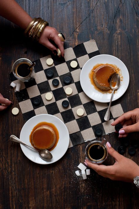 Play board games. Forever timeless. Coffee Flan, Board Game Cafe, Game Cafe, Coffee Board, Board Game Night, Dinner And A Movie, Break Time, Coffee Photos, Flan