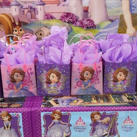 Sofia the First Favors Princess Sofia Birthday Party Ideas, Princess Sophia Party, Princess Sofia Birthday, Princess Sofia Party, Birthday Party Goodie Bags, Royal Celebration, Sofia The First Party, Sofia The First Birthday Party, Princesa Sophia