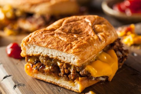 Chop Cheese, Chopped Cheese Sandwich, Chopped Cheese, Sandwhich Recipes, Cheese Sandwich Recipes, Cheese Steak Sandwich, Philly Cheesesteak, Cheese Sandwich, Philly Cheese Steak