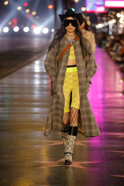 Gucci 2022, Calico Dress, Temple Dress, Gucci Spring, Gucci Fashion, Runway Trends, 2022 Fashion, Fall 2022, Fashion Show Collection