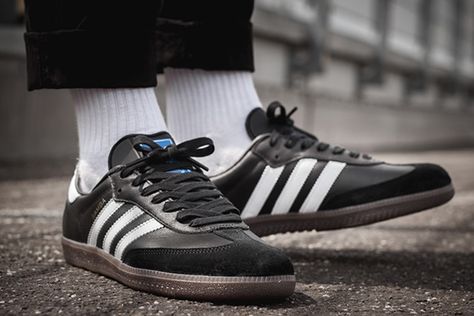 Terrace Fashion, Samba Gazelle, Football Casuals, Sportswear Trends, Led Shoes, Kicks Shoes, Adidas Samba Og, Adidas Fashion, Football Shoes