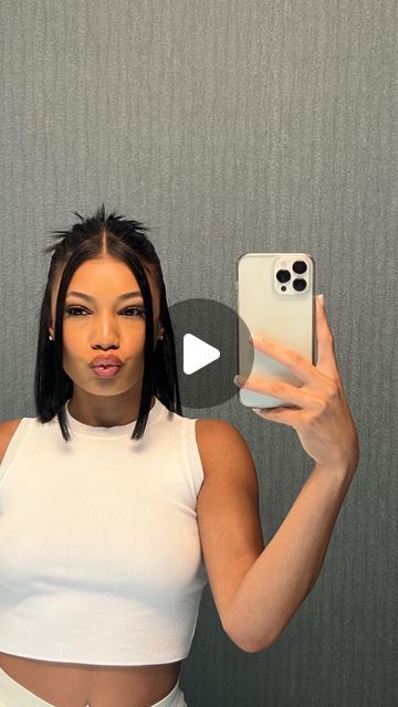 516K views · 60K likes | Kyazia Healey on Instagram: "My favorite go to hairstyle for my bob! 🤭 #halfuphalfdown #halfuphalfdownhairstyle #shorthairstyle #shorthaircut #shorthair" Short Hairstyle Outfit, Concert Hair Black Women, Half Up Half Down With Short Hair, Shoulder Length Hairstyles For Black Women, Hairstyles For Bobs For Black Women, How To Style Bob Wig, Birthdays Hairstyles, Half Up Half Down Bob Hairstyles, Bob Wig Styles For Black Women