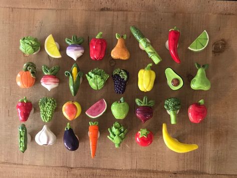 Fruit And Vegetable Garden, Kitchen Cabinets Knobs And Pulls, Drawer Pulls Kitchen, Drawer Pulls Kitchen Cabinets, Funky Kitchen, Vegetable Drawer, Kitchen Drawer Pulls, Ceramic Fruit, Clay Magnets