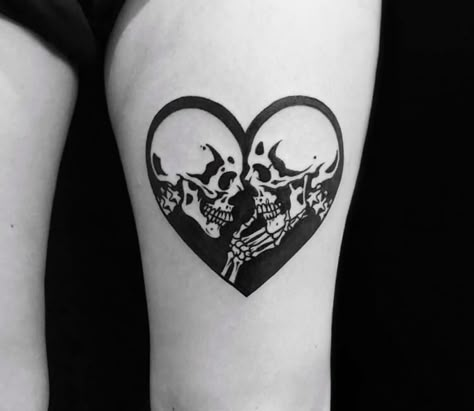 Tattoo photo - Heart tattoo by Roy Tsour Heart Shaped Skull Tattoo, Couple Tattoos Goth, Skeletons Kissing Tattoo, Goth Couple Tattoos, Skeleton Heart Tattoo, Love Skull Tattoo, Matching Skull Tattoos, Skull Heart Tattoo, Skeleton Couple Tattoo