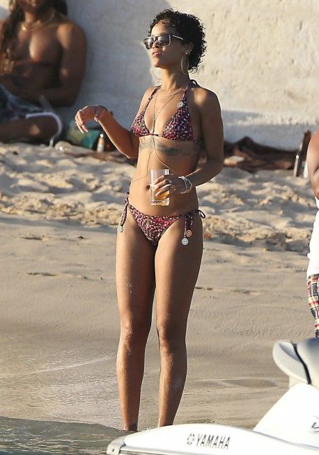 RiRi Rihanna Barbados, Paparazzi Pics, Celebrity Paparazzi, Bro Code, Rihanna Photos, Star Of The Day, Gossip News, Rihanna Fenty, August 8