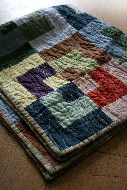 bb2corners | Flickr - Photo Sharing! Quilt Blanket Aesthetic, Quilting With Linen Fabric, Linen Quilts Patchwork, Flannel Patchwork Quilt, Knitting Patchwork Blanket, Missouri Quilt Tutorials, Solid Fabric Quilts, Quilt Stories, Tie Quilt