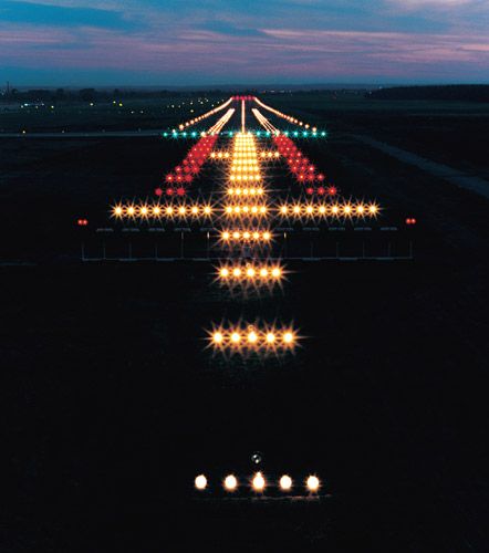 Airport runways: All you wanted to know but were afraid to ask - Part 2 - Bangalore Aviation Runway Lights, Pilot Life, Landing Strip, Airport Runway, Aviation Training, Airplane Wallpaper, Airplane Photography, Female Pilot, General Aviation