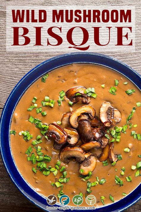 Albondigas Soup Recipe Mexican, Best Mushroom Soup, Homemade Cream Of Mushroom Soup, Homemade Cream Of Mushroom, Mushroom Bisque, Tuscan Salmon Recipe, Wild Mushroom Recipes, Bisque Soup, Bisque Recipe