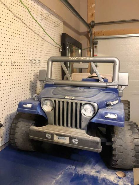 Powerwheels Makeover Jeep, Power Wheels Makeover, Power Wheels Mods, Custom Power Wheels, 4x4 Projects, Power Wheels Jeep, Jeep Wheels, Bike Hanger, Jeep Decals