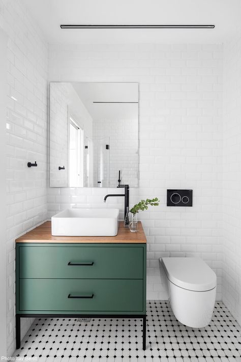 135sqm Apartment, Tel Aviv - Fineshmaker Green Vanity, Bad Inspiration, Steam Showers Bathroom, Rustic Bathroom, Decor Minimalist, House Bathroom, Beautiful Bathrooms, Shower Room, Diy Bathroom