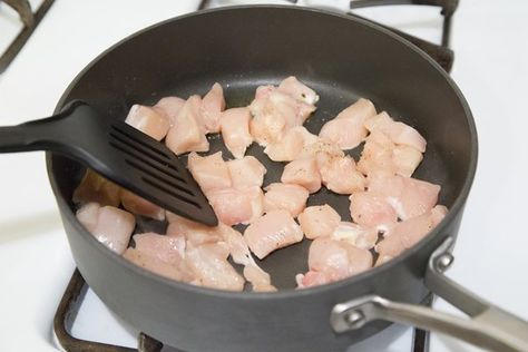 How to Cook Chicken Cubes in a Pan | Livestrong.com Cubed Chicken Recipes, Chicken Drumsticks Oven, Pan Cooked Chicken, Chicken Cubes, Pan Fried Chicken Breast, Cubed Chicken, Chicken Cashew Stir Fry, Stove Top Chicken, Raw Chicken Breast