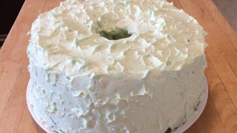 Maple Chiffon Cake, Maple Walnut Chiffon Cake, Walnut Chiffon Cake, Apple Walnut Cake Recipe, Black Walnut Cake, Date And Walnut Loaf, Chiffon Cake Recipe, Butterscotch Pudding, Whipped Cream Frosting