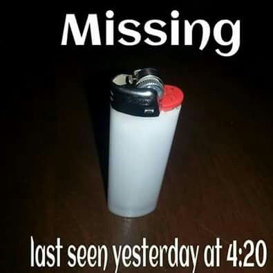 Missing lighter White Lighter, Have A Laugh, Holiday Wishes, The 4, White Light, Google Chat, Funny Pictures, Memes