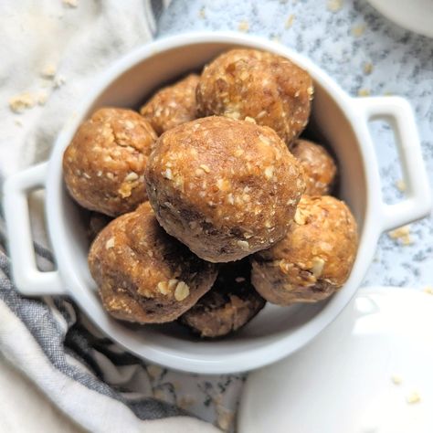 Low Sodium Peanut Butter Oat Balls - Low So Recipes Low Salt Snacks, Peanut Butter Oatmeal Balls, Energy Bites Recipe, Oatmeal Energy Bites, Low Sodium Snacks, Peanut Butter Balls Recipe, Best Food Processor, Peanut Butter Snacks, Energy Bites Recipes