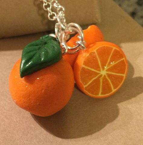 Weird Pics To Airdrop, Clay Trinkets, Orange Keychain, Clay Gifts, Clay Orange, Easy Clay Sculptures, Clay Inspo, Clay Keychain, Clay Inspiration