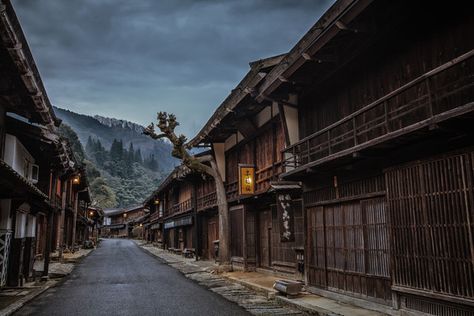 Off The Beaten Path: Travel Back to the Days of the Samurai – Snakku Edo Period Japan, Japanese Edo Period, Japan Holidays, Japanese Style House, Ancient Japan, Japan Architecture, Door Inspiration, Japan Aesthetic, Japanese Architecture