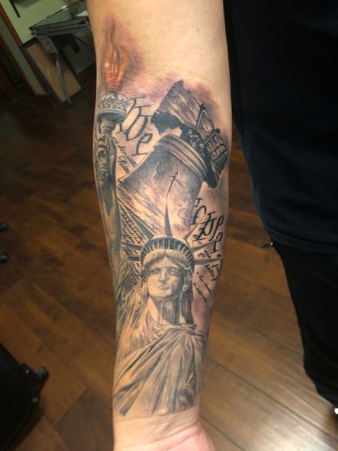 Statue Of Liberty Tattoo Sleeve, Liberty Tattoo Freedom, American Patriot Tattoo, Declaration Of Independence Tattoo, Freedom Tattoo Men, America Tattoos For Men, American Tattoos Patriotic, Uncle Sam Tattoo, Statue Of Liberty Tattoo Design