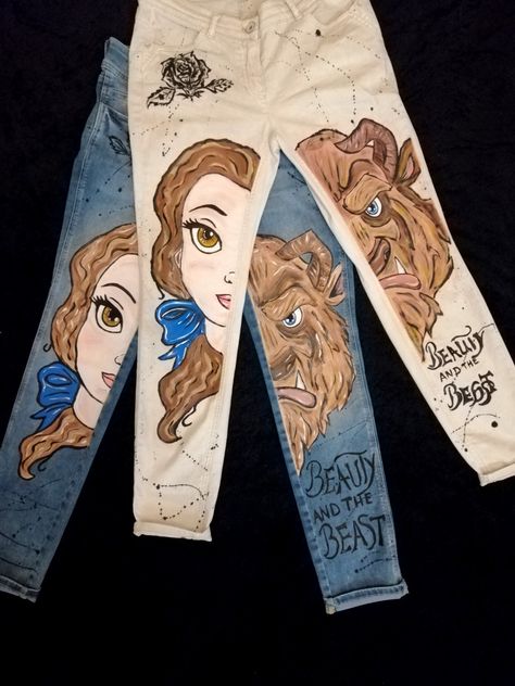 Light Blue Ripped Jeans, Custom Jeans Diy, Fabric Painting On Clothes, Denim Jeans Ripped, Hand Painted Denim Jacket, Hand Painted Clothing, Vw Art, Denim Art, Painted Denim Jacket