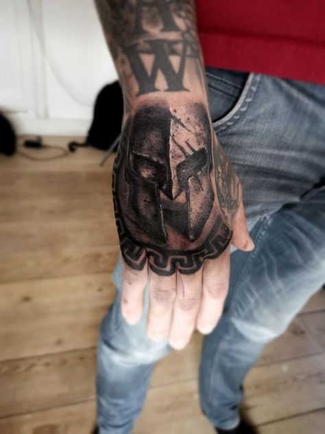 Sparta helmet tattoo hand Spartan Hand Tattoo, Spartan Skull Tattoo, Helm Tattoo, Spartan Helmet Tattoo, Sparta Helmet, Sparta Tattoo, Shield Tattoo, Spartan Shield, Gladiator Helmet