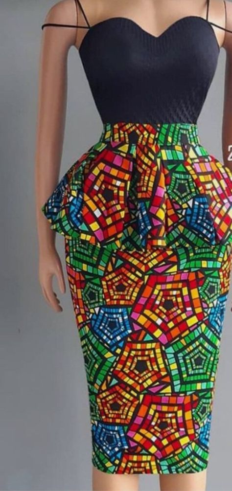 Ankara Skirt Styles Classy, African Pencil Skirt, African Print Pencil Skirt, African Print Skirts, African Skirt Outfit, Pencil Skirt Diy, Ankara Skirt Styles, Style Pencil Skirt, African Skirt