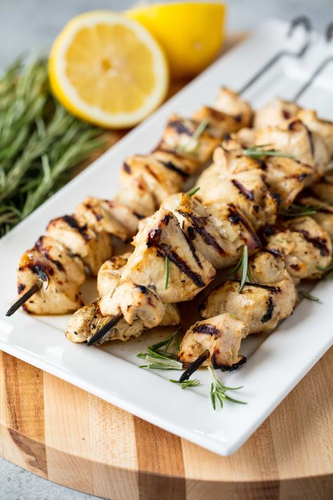 Rosemary Ranch Grilled Chicken Kabobs - The Stay At Home Chef Rosemary Ranch Chicken, Ranch Chicken Kabobs, Grilled Chicken Kabobs, Rosemary Recipes, Chicken Skewer Recipe, Stay At Home Chef, Top Chicken Recipes, Chicken Kabobs, Summer Backyard