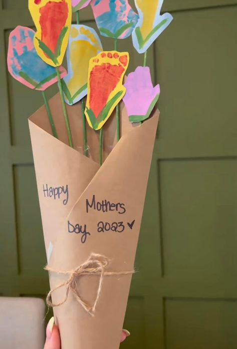 Infant Classroom, Mother's Day Activities, Mom Day, Toddler Art, Nanny, Baby Crafts, Infant Activities, Chic Wedding, Happy Mothers Day