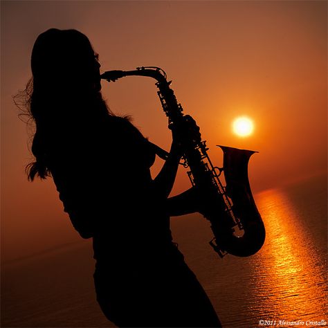 red sky at night by Alessandro Cristallo on 500px Clarinet Pictures, Clarinet Photography, Band Senior Pictures, Recital Poster, Musical Instruments Drawing, Musician Photography, Sky At Night, Avengers Art, Silhouette Photography