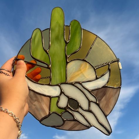 Mosaic Stepping Stone, Cowboy Crafts, Stain Glass Window Art, Glass Cactus, Glass Window Art, Stained Glass Pattern, Making Stained Glass, Stained Glass Diy, Cactus Art