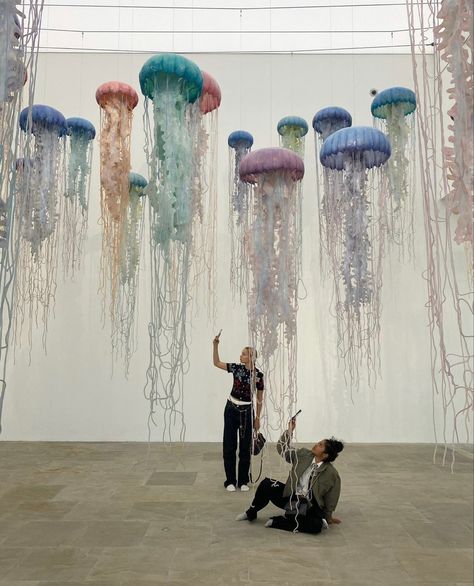 Jelly Fish Sculpture, Jellyfish Installation, Underwater Installation, Jellyfish Decorations, Jellyfish Lamp, 3d Camera, Jellyfish Art, Art Installation, Environmental Art