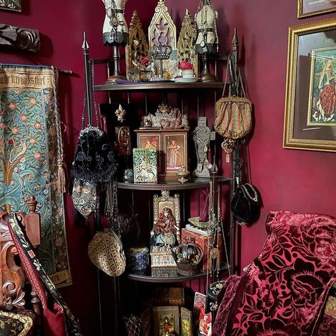 Romantic Goth Room, Vampire Decor, Editor In Chief, Chill Room, Plans Architecture, Painted Walls, Dreamy Room, Maximalism, Dream Room Inspiration