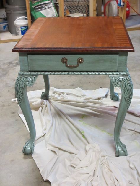 Freckled Horse: Ethan Allen Table Makeover.... Restore Old Furniture, Antique Furniture Makeover, Antique Glaze, Painted End Tables, Restoring Old Furniture, Ethan Allen Furniture, Side Table Makeover, Sherwin Williams Paint Colors, Luxury Furniture Brands