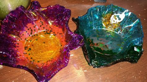 Homade plastic bowls,  made out of suncatcher beads. Suncatcher Beads, Melted Beads, Grandparents Gifts, Cabin Crafts, Cd Crafts, Do It Yourself Crafts, Melting Beads, Plastic Bowls, Craft Stuff