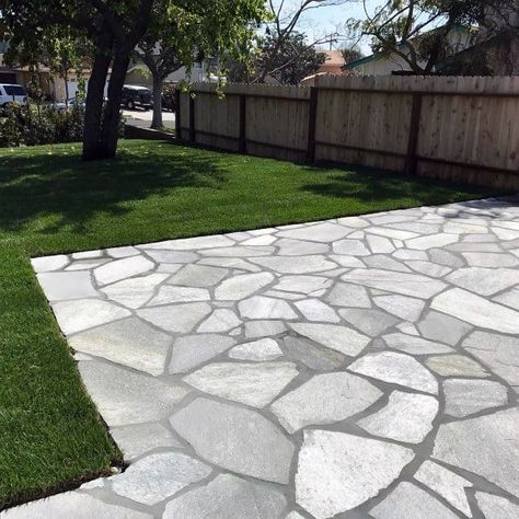 Outdoor Flagstone Patio Ideas, Gray Flagstone Patio, Flagstone Patio Design Ideas, Slate Patio Ideas, Flagstone Backyard, Flagstone Ideas, Flagstone Patio Ideas, Flagstone Patio Design, Stone Patio Ideas