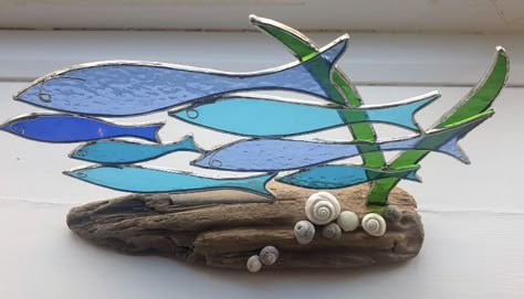 Stained Glass Fish, Stained Glass Patterns Free, Glass Fusion Ideas, Fused Glass Artwork, Glass Fusing Projects, Stained Glass Decor, Stained Glass Ornaments, Stained Glass Lamps, Glass Diy