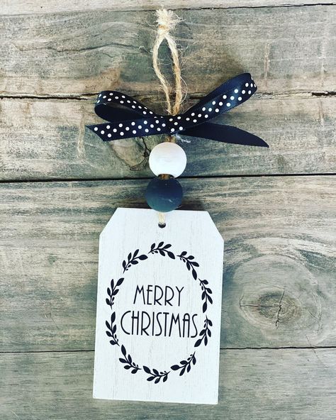 Farmhouse Christmas tree ornament or a tag for presents. Can make any color or design Wood Tag Ornaments Diy, Wooden Tag Ornaments, Wooden Tags Ideas Diy, Christmas Ornament Tags, Tag Ornaments, Farmhouse Christmas Ornaments, Ornament Tags, Farmhouse Christmas Tree, Xmas Deco