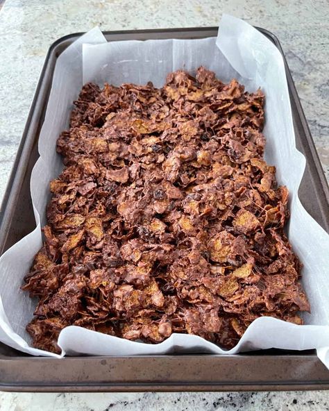 Raisin Bran Cereal Recipes, Recipes Using Raisin Bran Cereal, Raisin Bran Bars, Raisin Bran Recipes, Bran Cookies Recipe, All Bran Flakes, Bran Buds, Raisin Bran Cereal, Chocolate Raisins