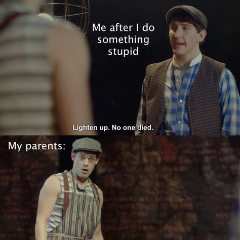 Newsies meme. Made by me Newsies Live, Musicals Funny, Jack Kelly, Musical Theatre Broadway, Musical Plays, Hamilton Musical, Theatre Nerds, Theatre Life, Broadway Theatre