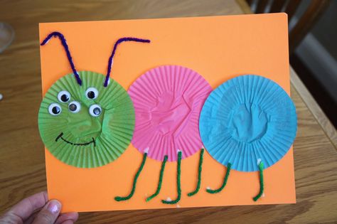 Toddler Approved!: Bug Building Craft for Kids Summer Crafts For Toddlers, Ant Crafts, Bug Activities, Prek Crafts, Insects Preschool, Bugs Preschool, Insect Activities, April Crafts, Building Crafts