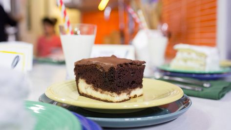 Valerie Bertinelli's Sicilian Love Cake Sicilian Love Cake, Love Cake Recipe, Valerie Bertinelli, Chocolate Cake Mixes, Piece Of Cake, Chocolate Pudding, Love Cake, Easy Cake, Christmas Cake