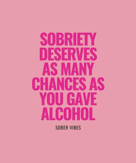 Sure does!✨👏🏻 #sobervibes #addictionrecovery #sobercurious #soberliving Soberity Quotes Inspirational Short, Soberity Quotes Inspirational, Soberity Quotes, Alcohol Recovery Quotes, Alcohol Recovery, Aa Quotes, Giving Up Alcohol, Alcohol Quotes, Recovery Inspiration