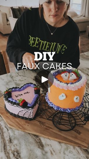 Diy Fake Cake How To Make, Diy Spackle Art, Fake Cake Diy, Pumpkin Smash, Fake Cakes, Small Crafts, Cake Bites, Art Night, Art Bowls