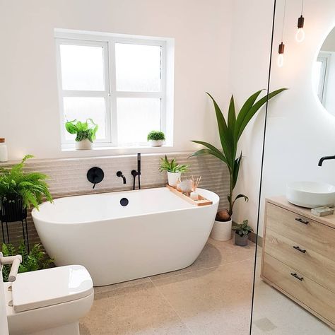 Bath Tub Freestanding, Bathroom Bath Under Window, Small Bathroom Ideas With Tub Decor, Freestanding Bath Under Window, Bathroom Free Standing Bath, Freestanding Bath With Shower Over, Small Bathroom Freestanding Tub, Bathroom With Freestanding Bathtub, Georgian Renovation