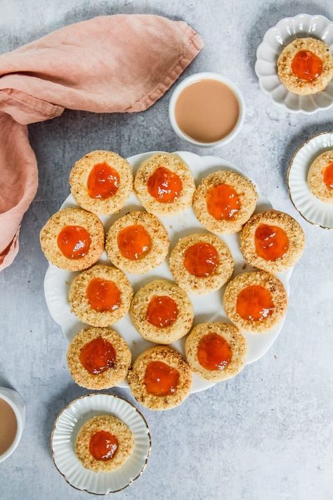 Hungarian Thumbprint Cookies Hungarian Cookies, Thumbprint Cookies Recipe, Easy Summer Desserts, Buttery Cookies, Thumbprint Cookies, Food Garden, Summer Dessert, Easy Summer, Cookies Recipe