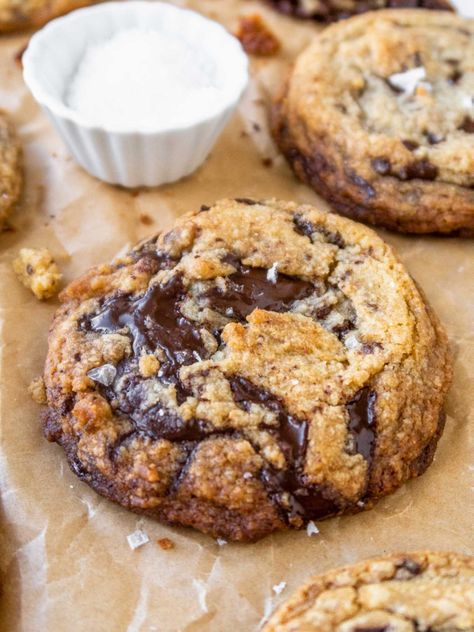 Brown Butter Miso Chocolate Chip Cookies, Miso Cookie Recipe, Miso Dessert Recipes, Brown Butter Desserts, Miso Dessert, Brown Butter Recipes, Miso Chocolate Chip Cookies, Miso Cookies, The Perfect Cookie