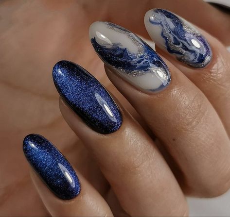 Navy Marble Nails, Midnight Blue Nails Design, Midnight Purple Nails, Stilleto Nails Designs, Bears Nails, Velvet Nails, Blue Nail Designs, Marble Nails, Prom Nails