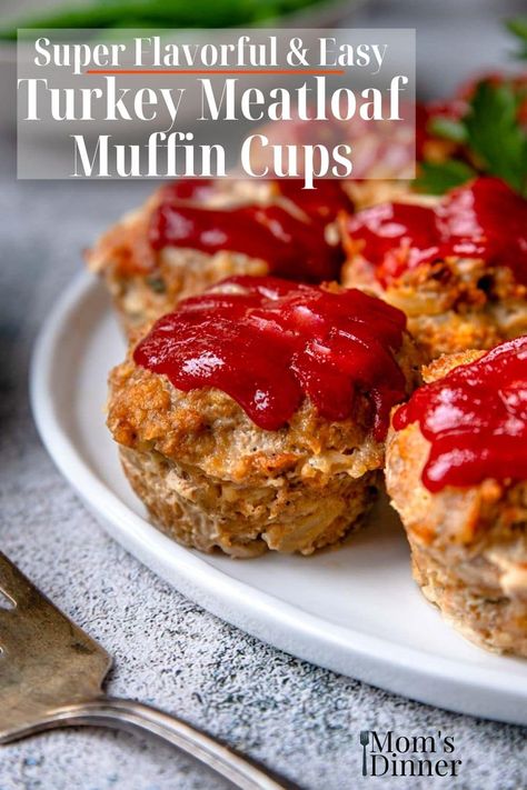 Ww Meatloaf Muffins, Turkey Meatloaf Meatballs, Meatloaf Muffins Recipe Healthy, Turkey Muffin Meatloaf, Meat Muffin Recipes, Ground Chicken Meatloaf Muffins, Mini Turkey Meatloaf Recipes, Ground Turkey Mini Meatloaf, Ground Turkey Muffins